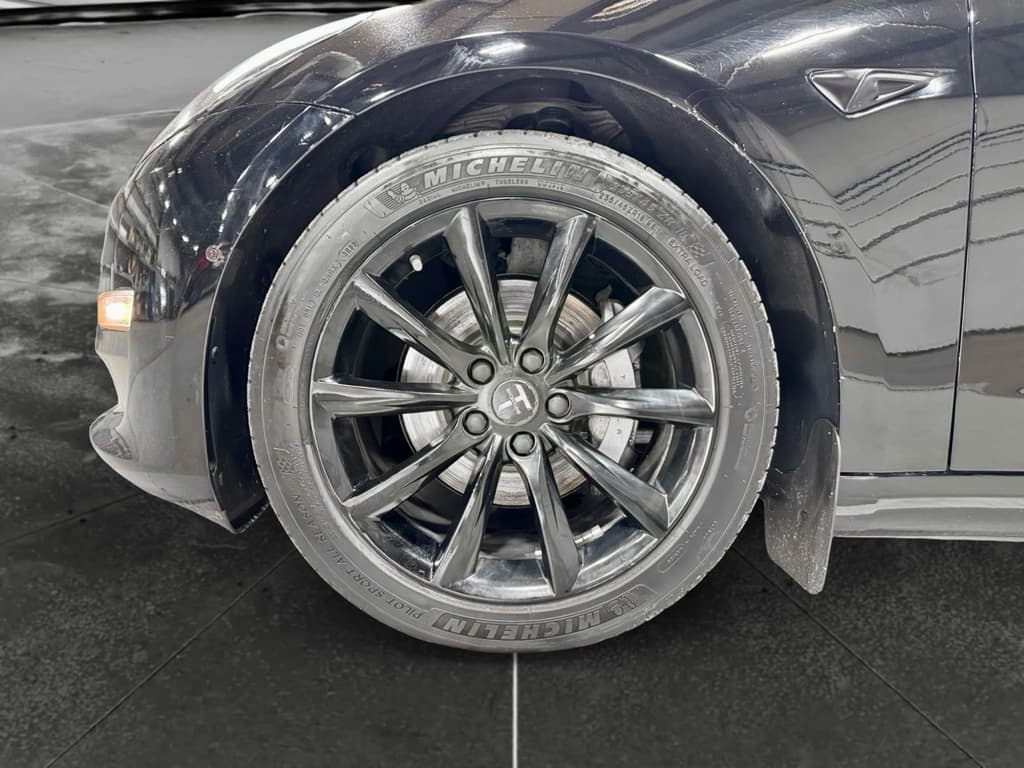 2021 Tesla Model 3 view 30