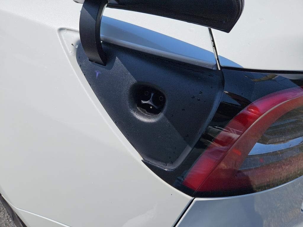 2021 Tesla Model 3 view 5