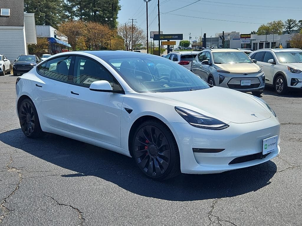 2021 Tesla Model 3 view 4