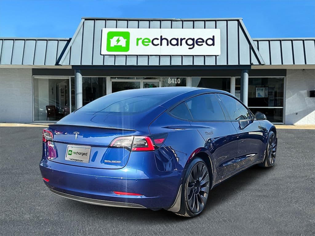 2021 Tesla Model 3 view 3