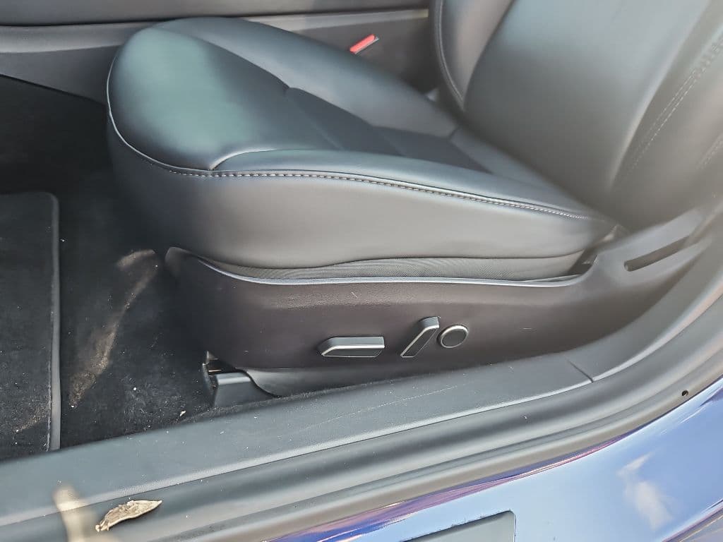 2021 Tesla Model 3 view 7