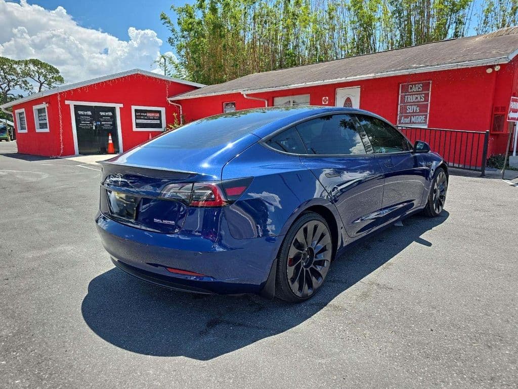 2021 Tesla Model 3 view 3