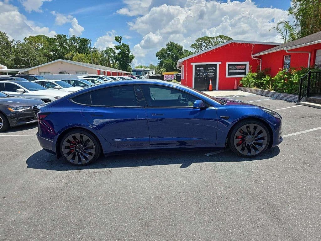2021 Tesla Model 3 view 4
