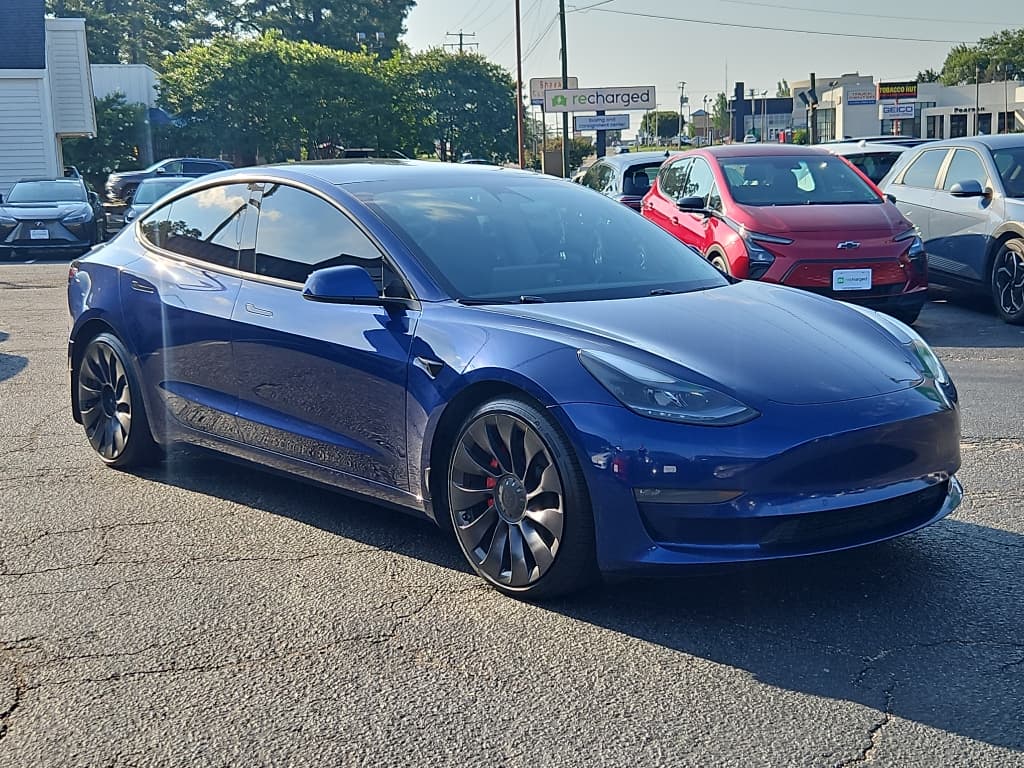 2021 Tesla Model 3 view 4