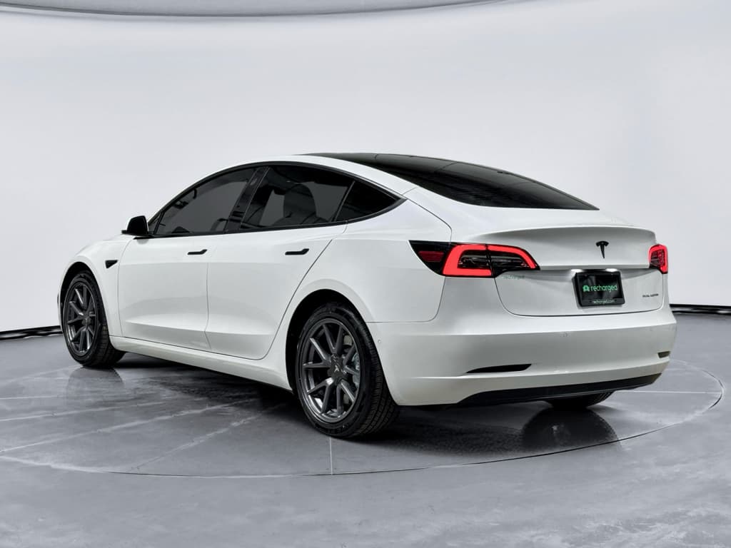 2021 Tesla Model 3 view 2