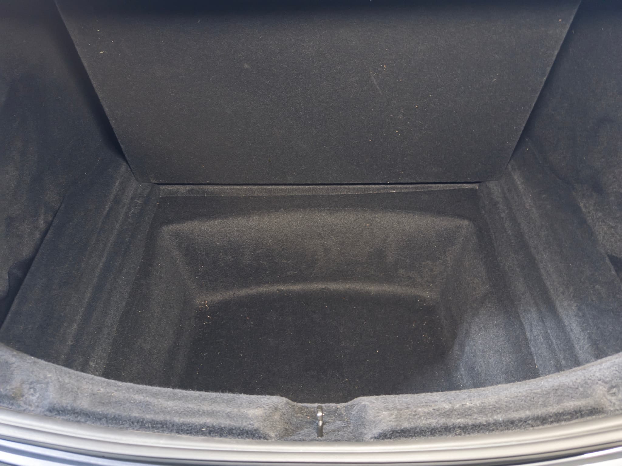 2025 Tesla Model 3 view 28