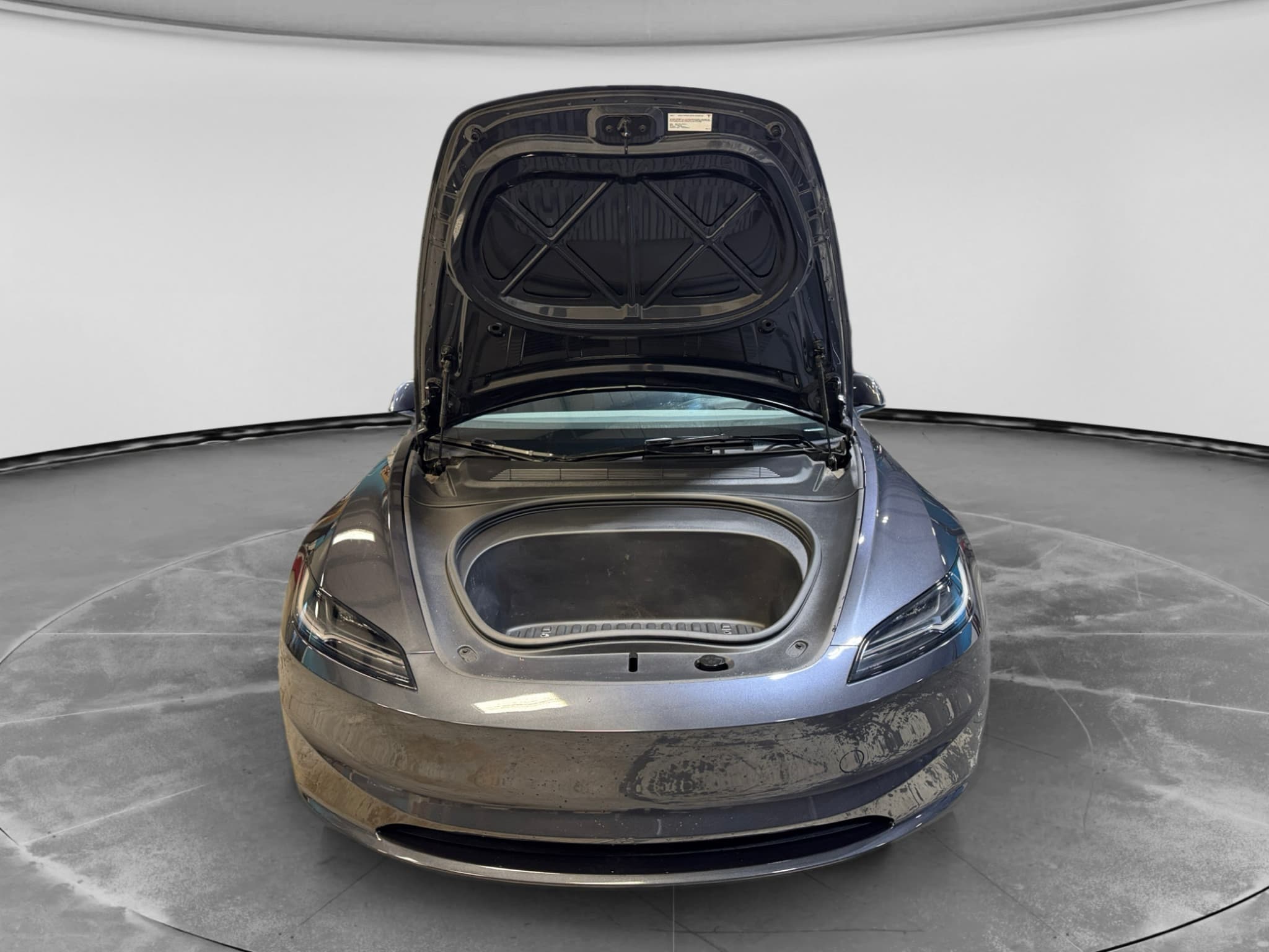 2025 Tesla Model 3 view 25