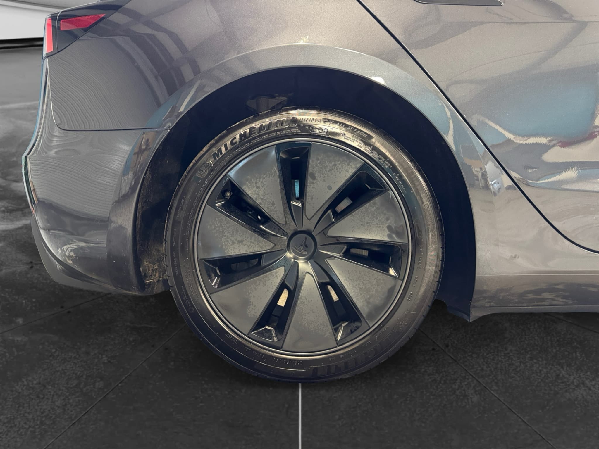 2025 Tesla Model 3 view 37
