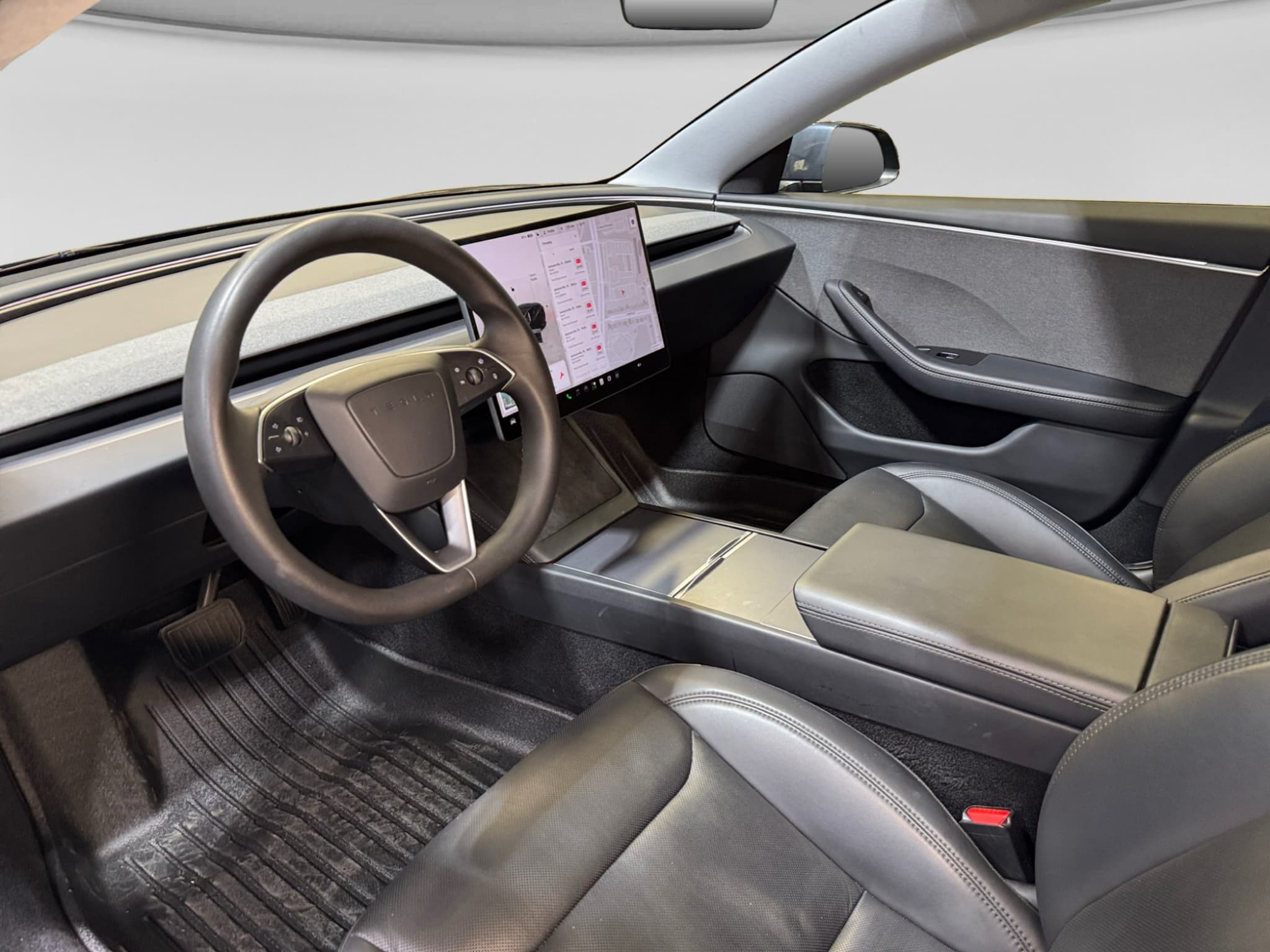 2025 Tesla Model 3 view 18