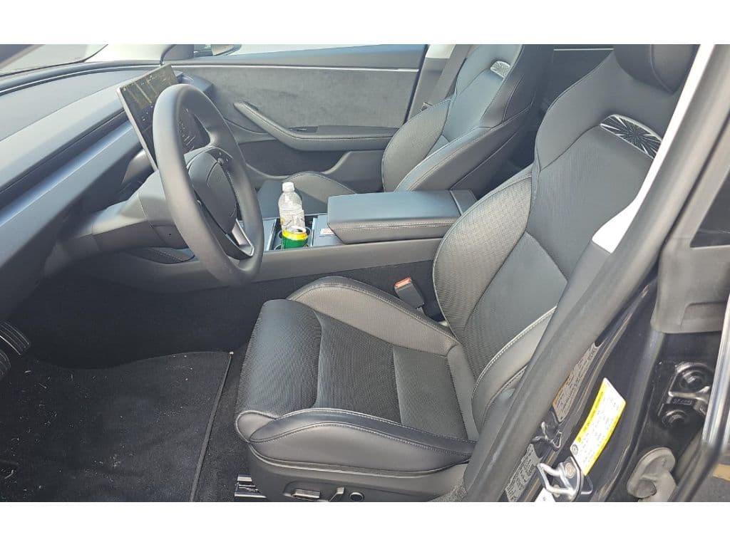 2025 Tesla Model 3 view 5