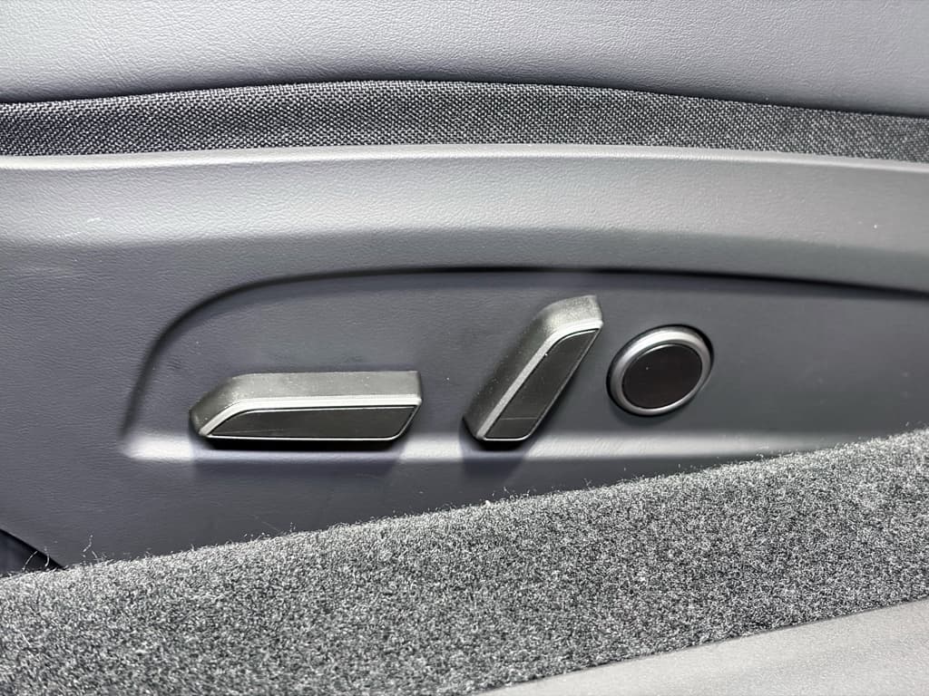 2025 Tesla Model 3 view 6