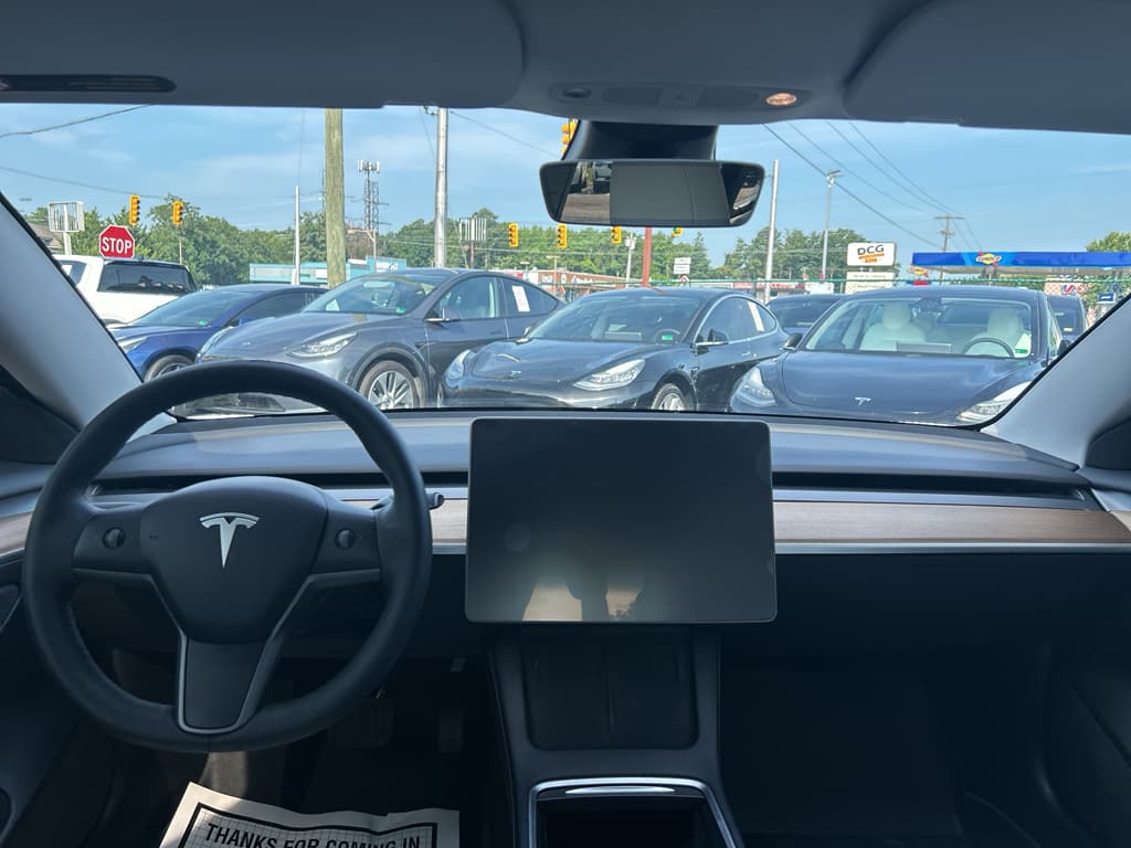2021 Tesla Model 3 view 11