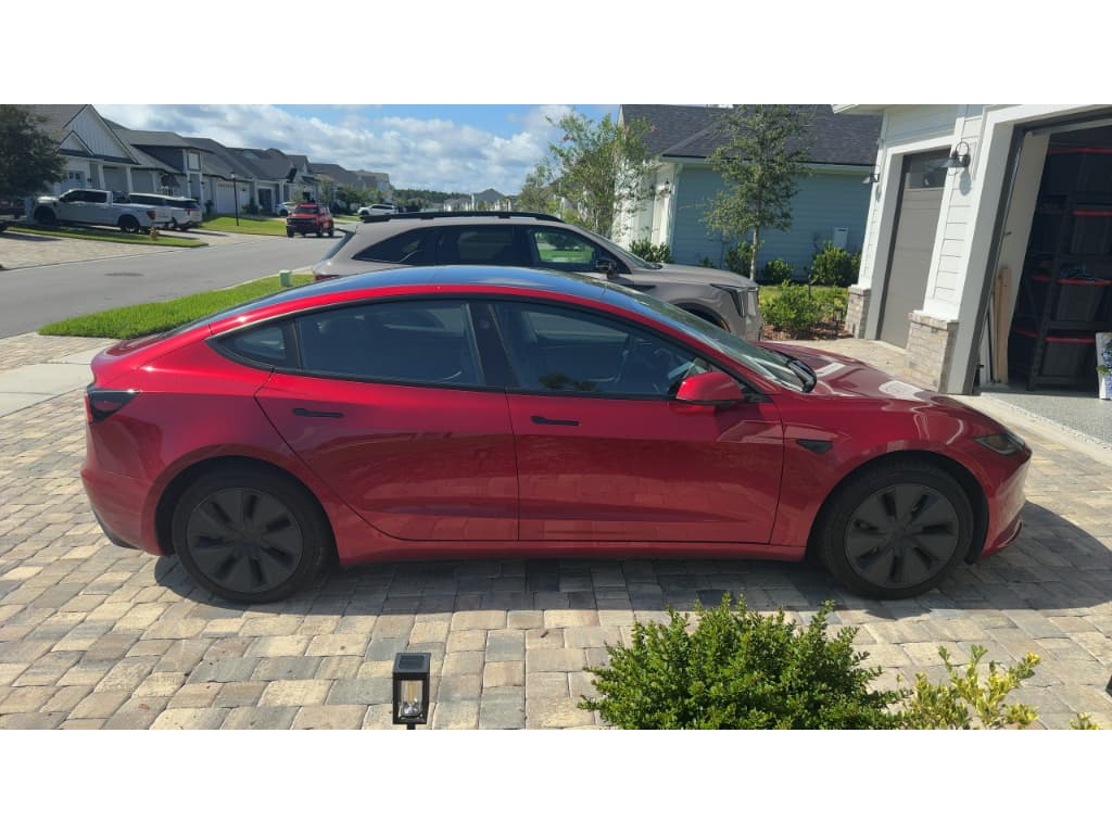 2025 Tesla Model 3 view 5
