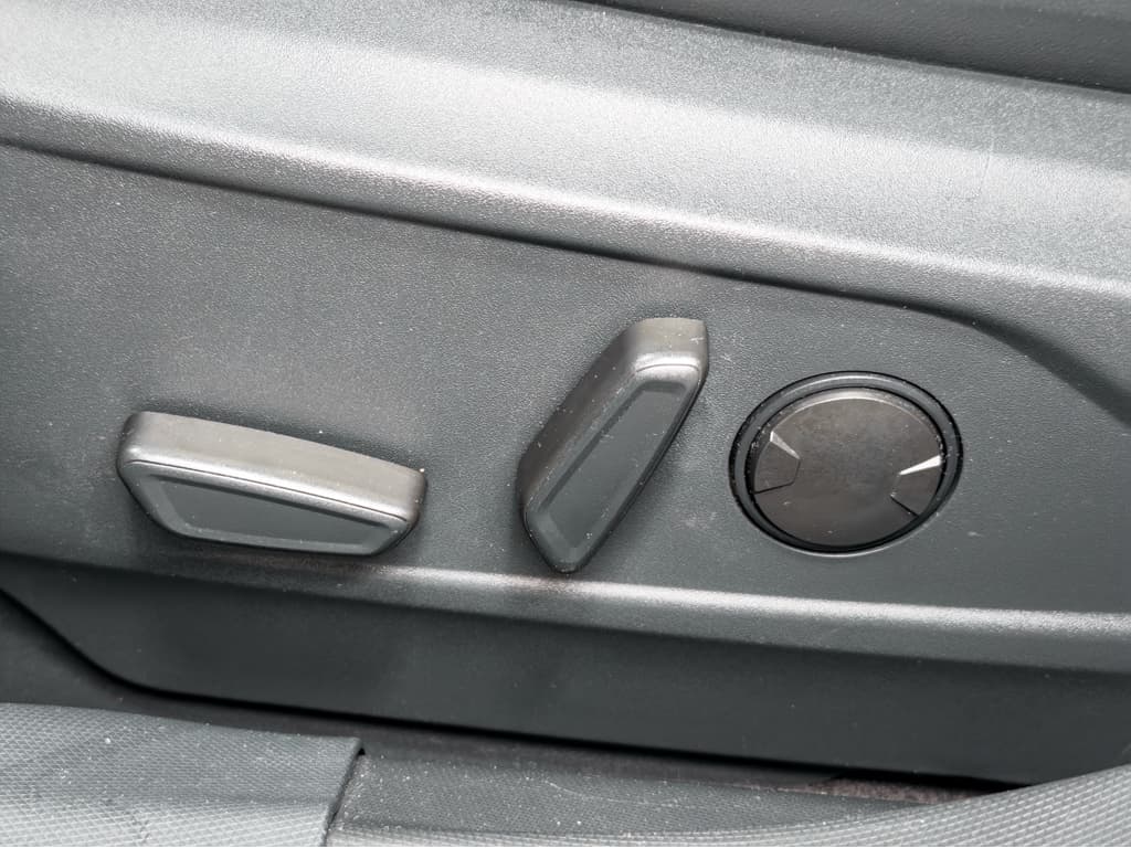 2023 Ford Mustang Mach-E view 6