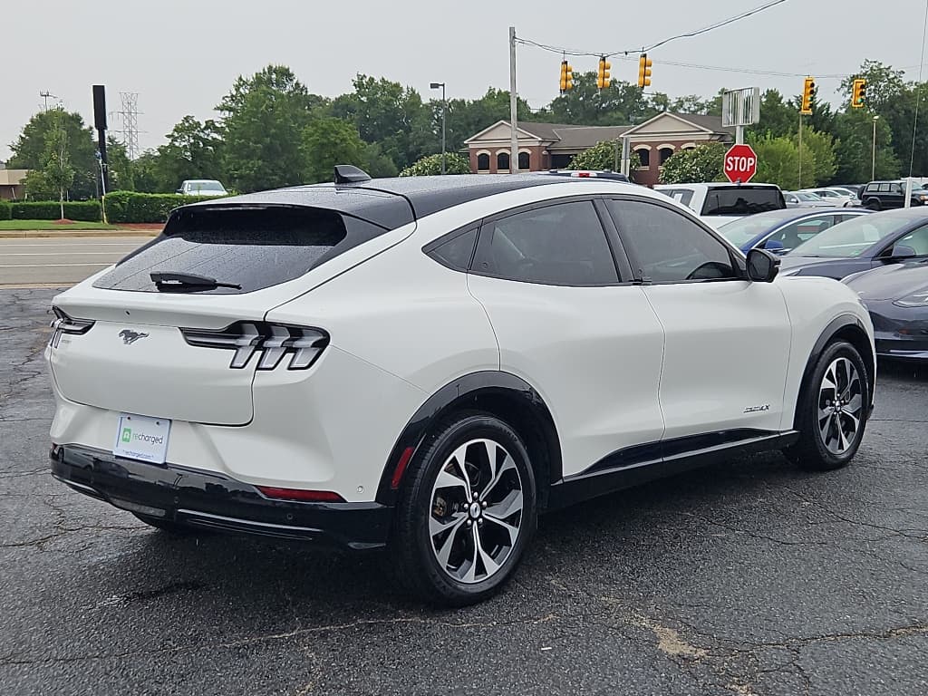 2021 Ford Mustang Mach-E view 3