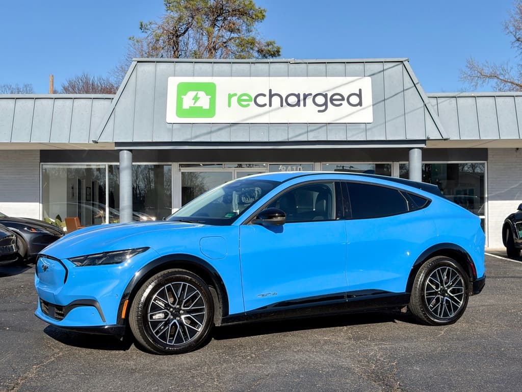 2024 Ford Mustang Mach-E view 1