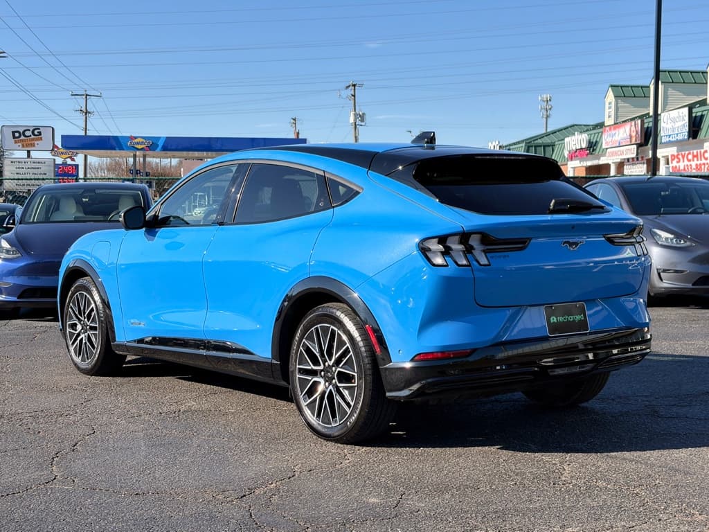 2024 Ford Mustang Mach-E view 2