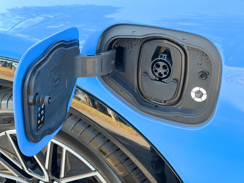 2024 Ford Mustang Mach-E view 5