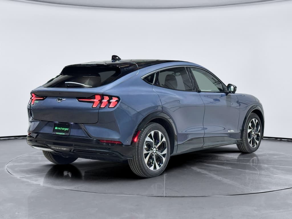 2021 Ford Mustang Mach-E view 3