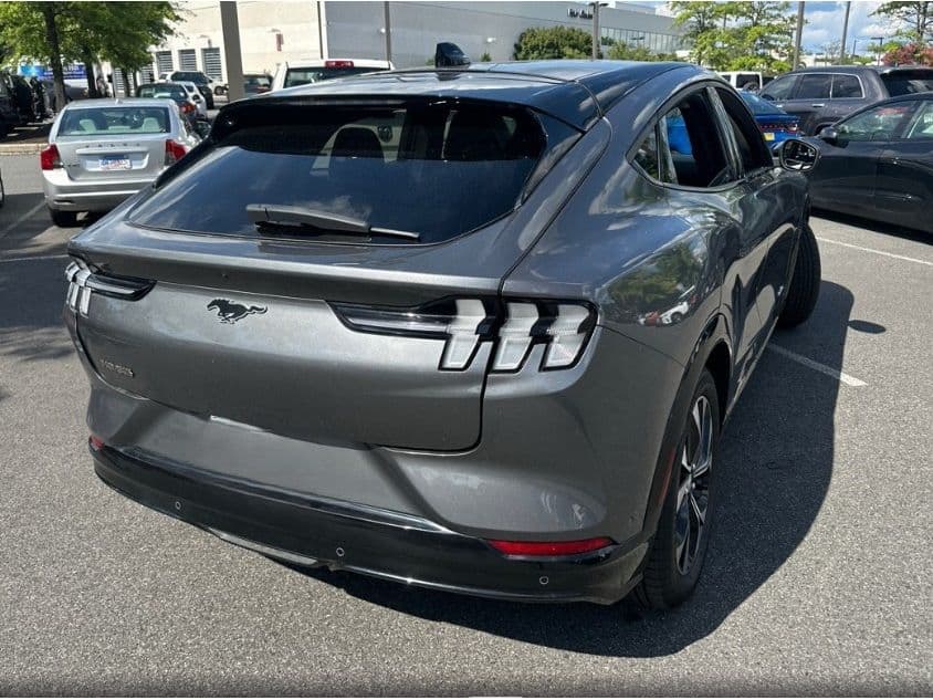 2021 Ford Mustang Mach-E view 5