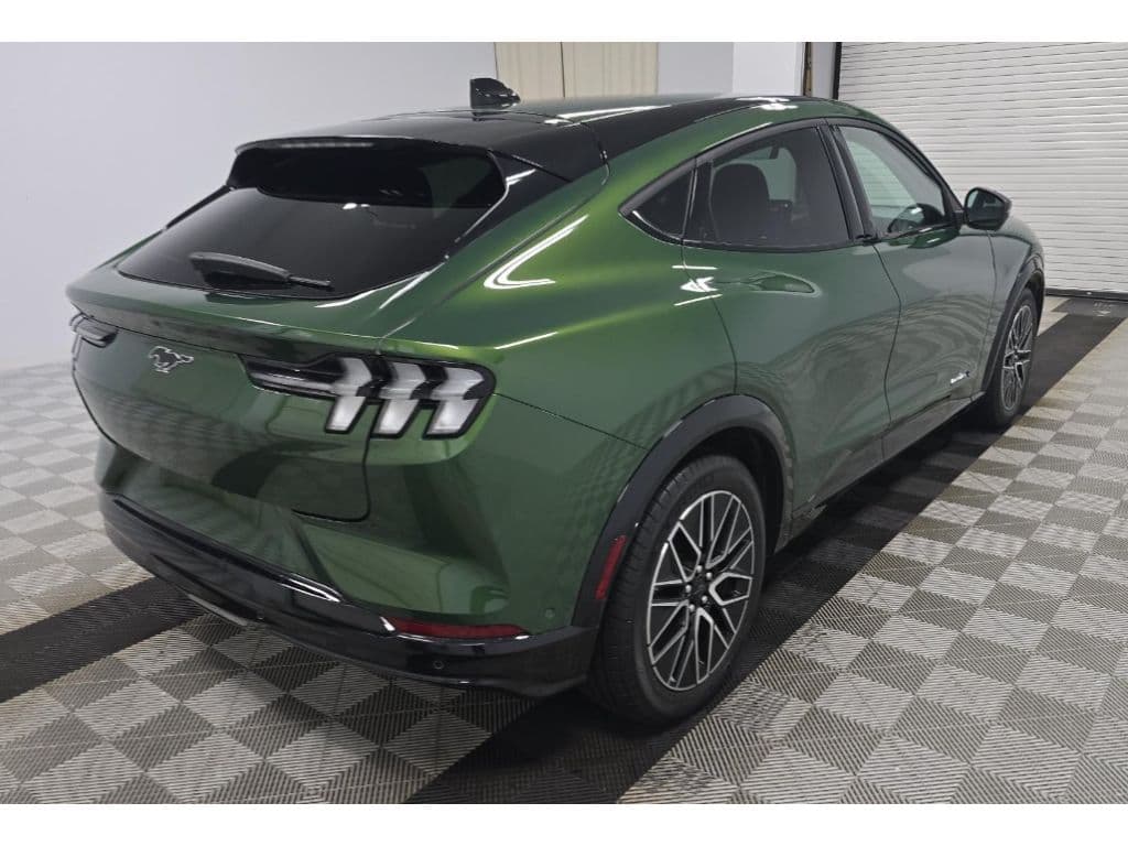 2024 Ford Mustang Mach-E view 3