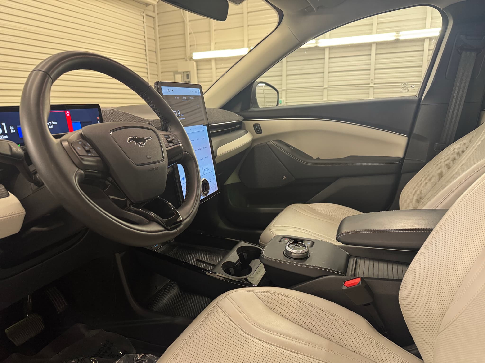 2024 Ford Mustang Mach-E view 13
