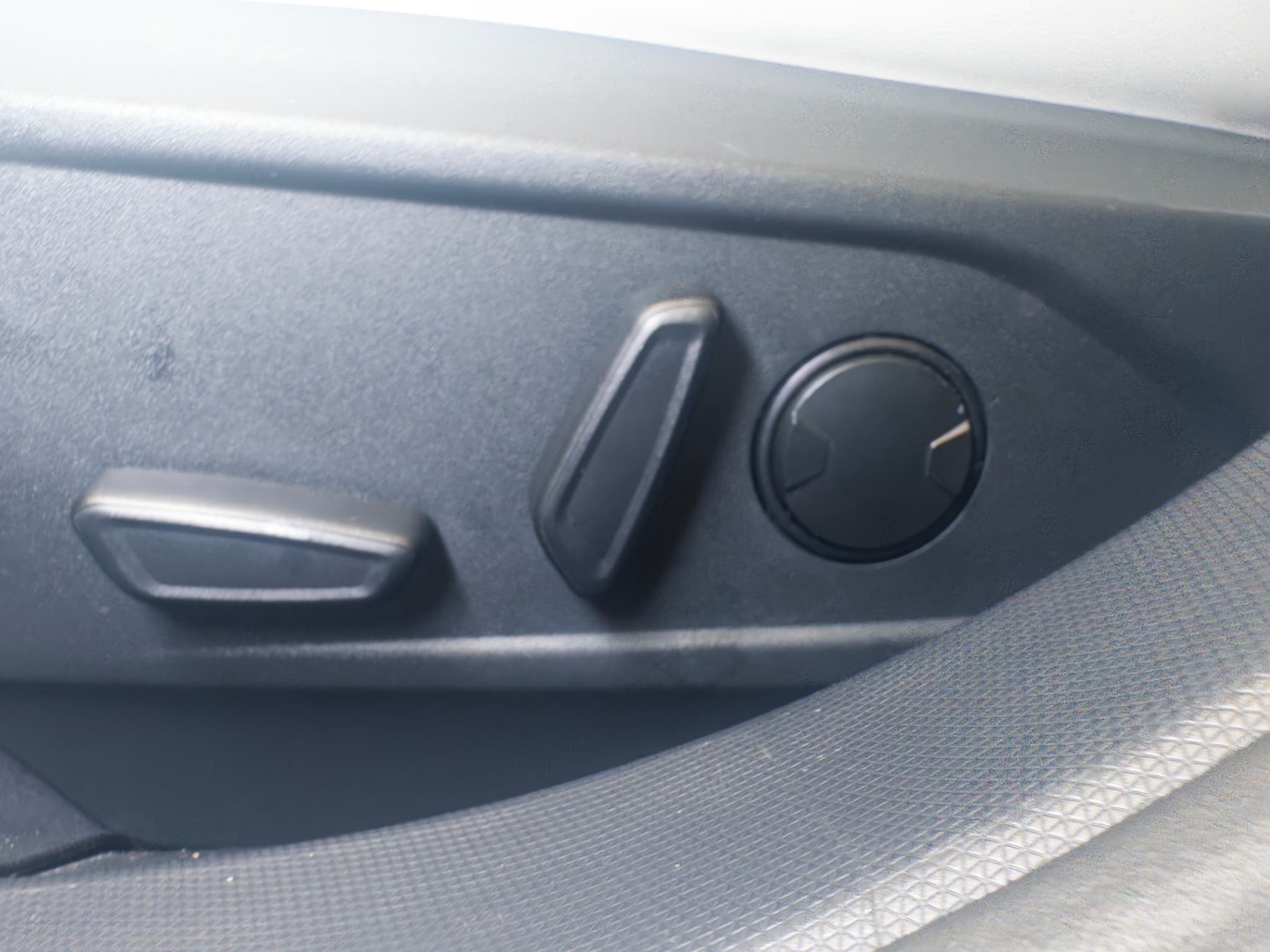 2024 Ford Mustang Mach-E view 16