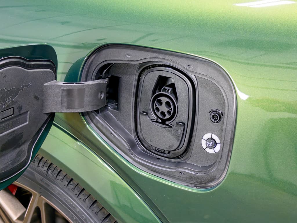 2024 Ford Mustang Mach-E view 5
