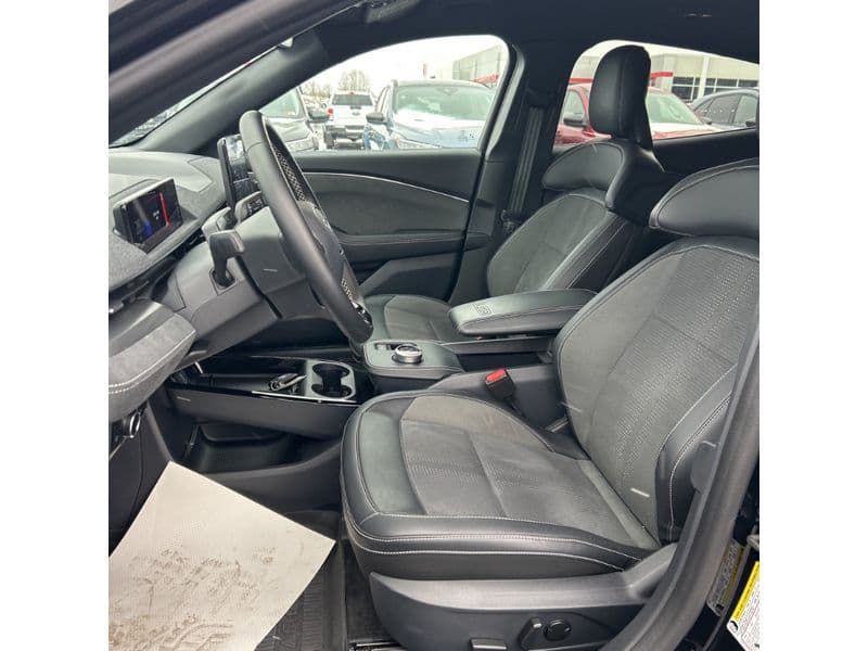 2024 Ford Mustang Mach-E view 5