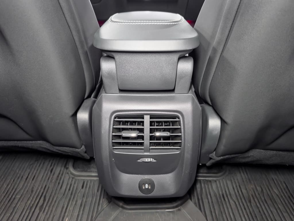 2024 Ford Mustang Mach-E view 21