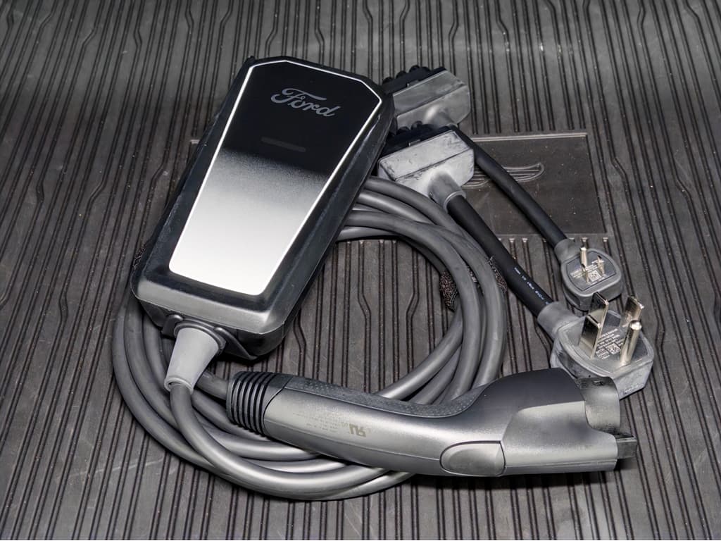 2024 Ford Mustang Mach-E view 8