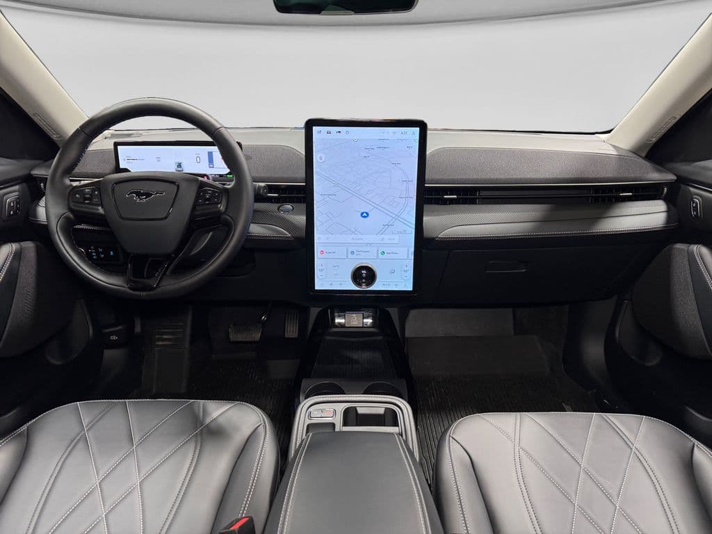 2025 Ford Mustang Mach-E view 7