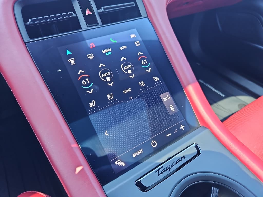 2023 Porsche Taycan view 14