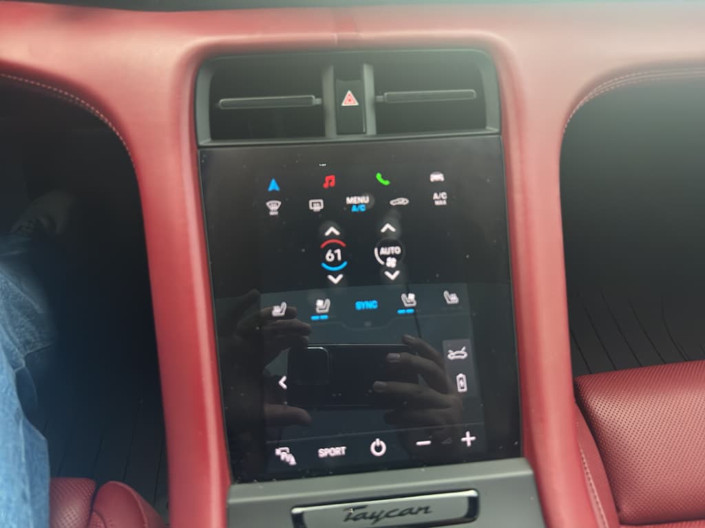 2023 Porsche Taycan view 12