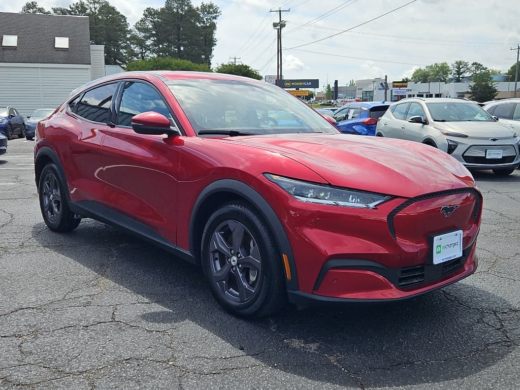 2022 Ford Mustang Mach-E view 4