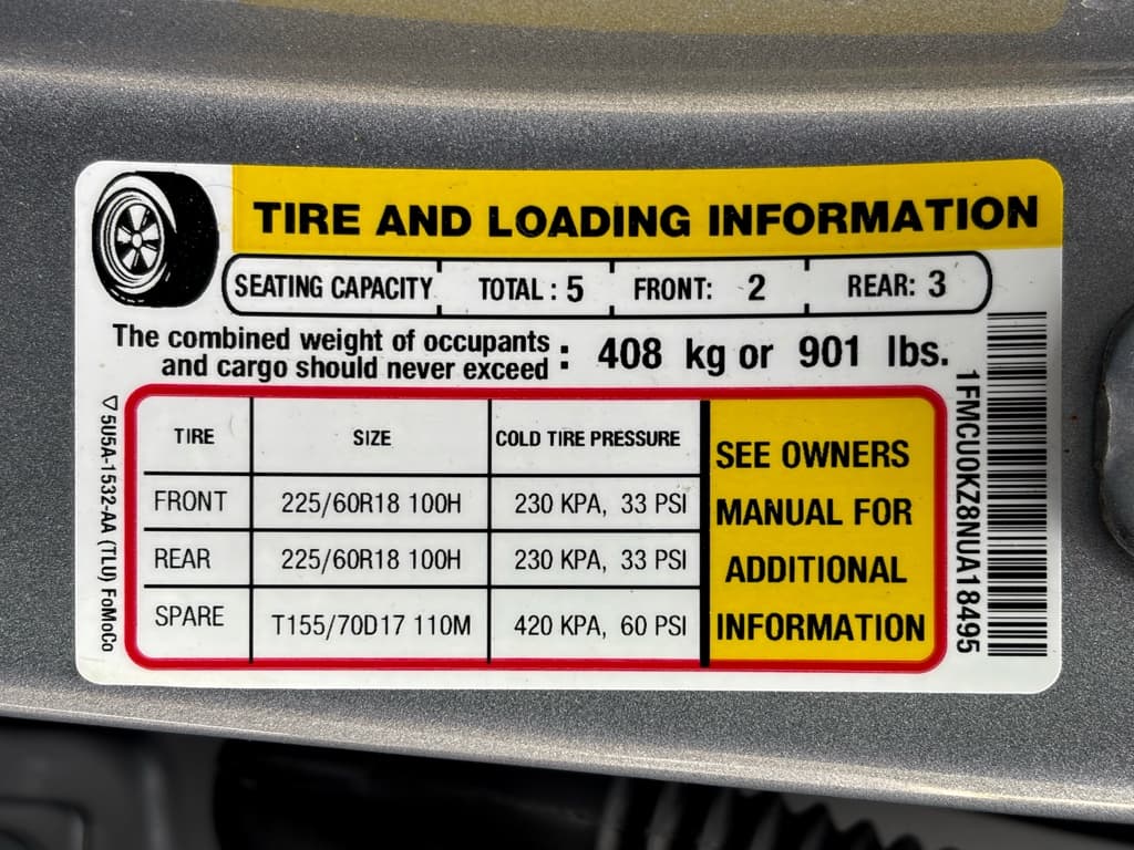 2022 Ford Escape Hybrid view 29