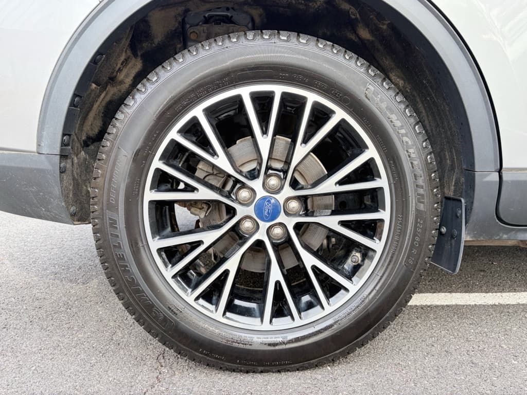 2022 Ford Escape Hybrid view 30