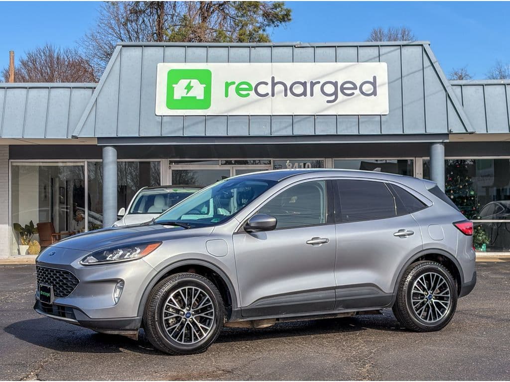 2022 Ford Escape Hybrid view 1