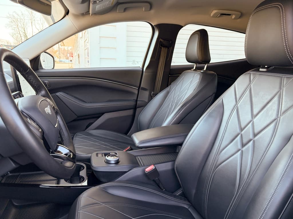 2022 Ford Mustang Mach-E view 18