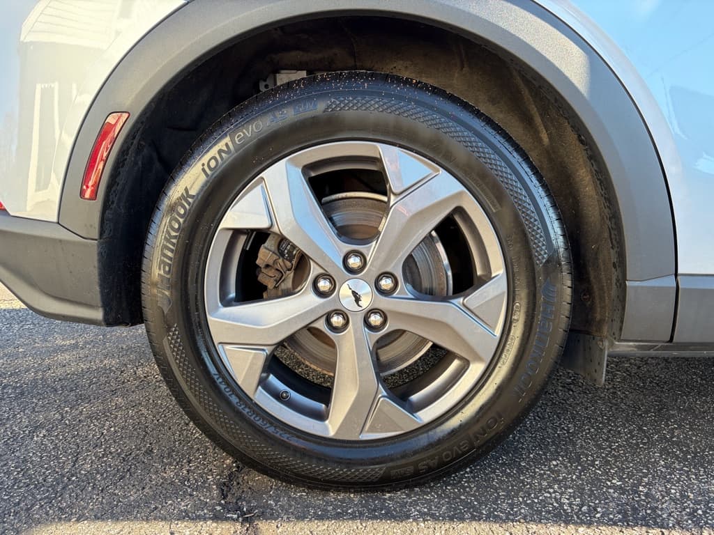 2022 Ford Mustang Mach-E view 33