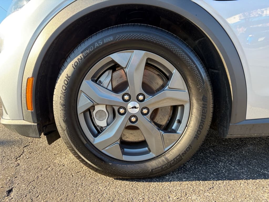 2022 Ford Mustang Mach-E view 35