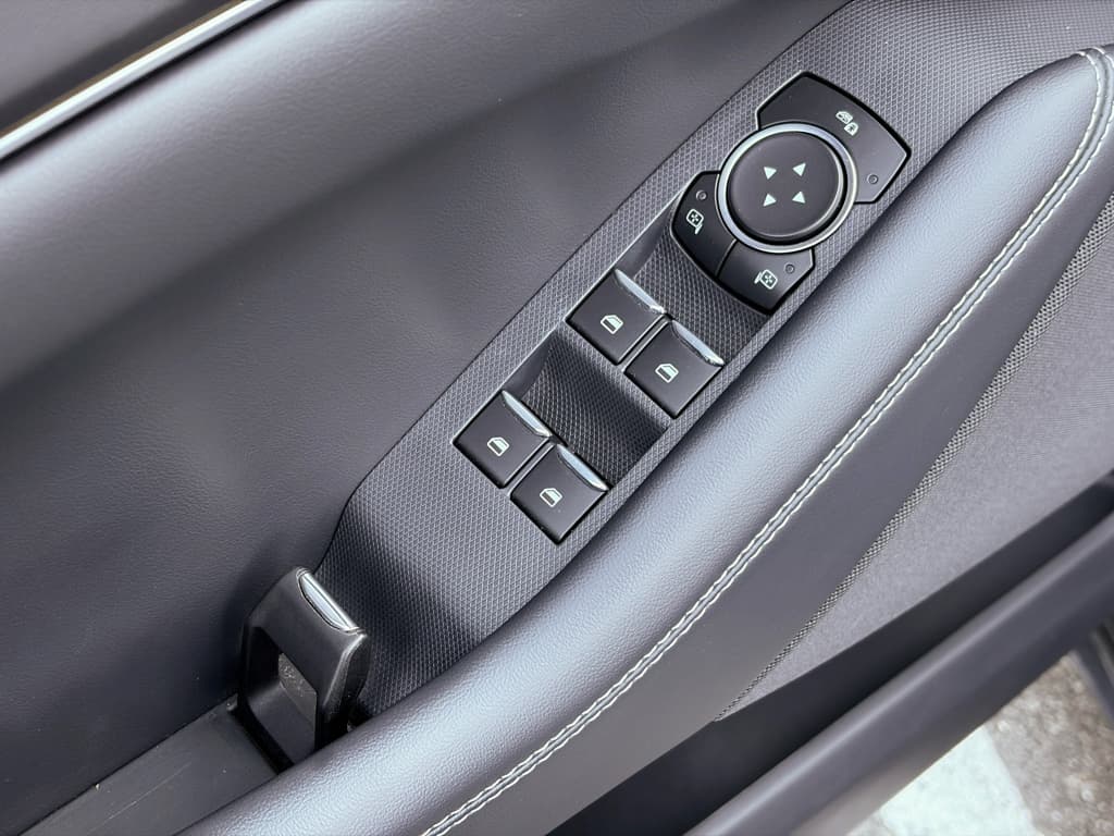 2022 Ford Mustang Mach-E view 7