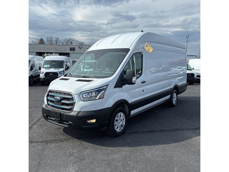 2022 Ford E-Transit