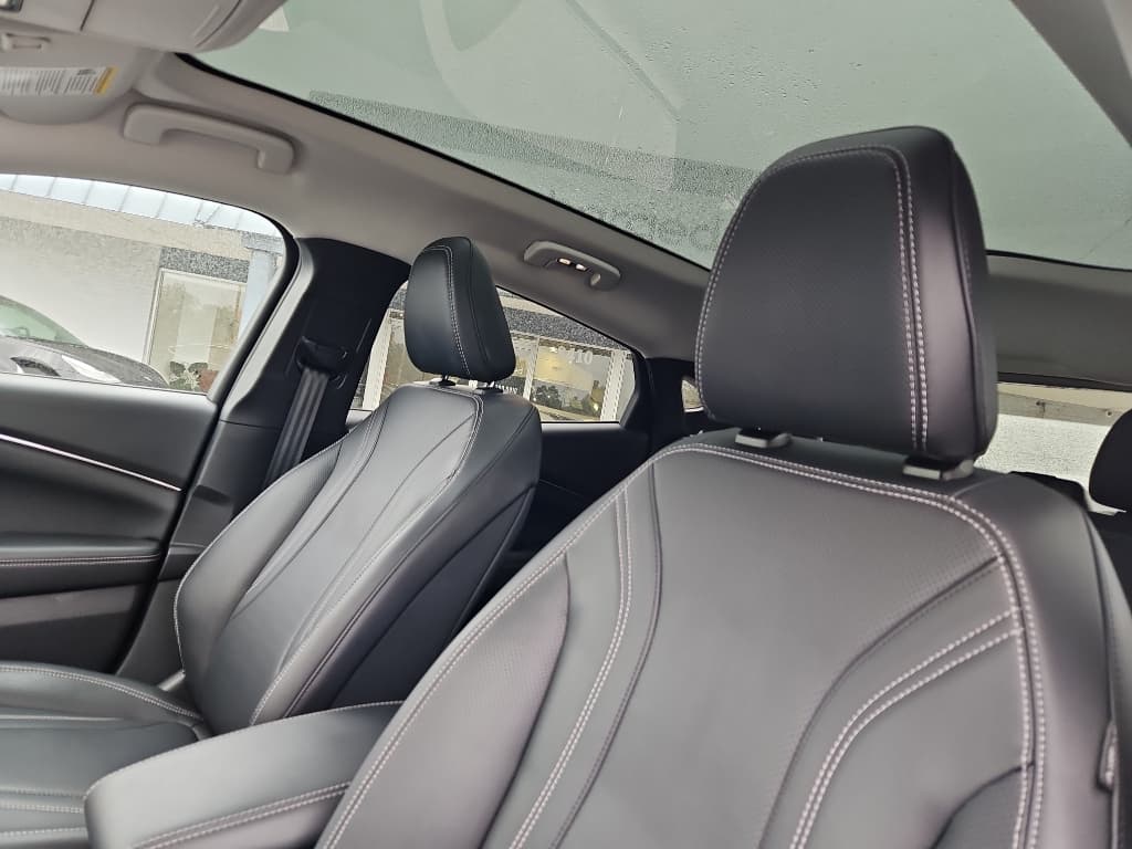2022 Ford Mustang Mach-E view 13