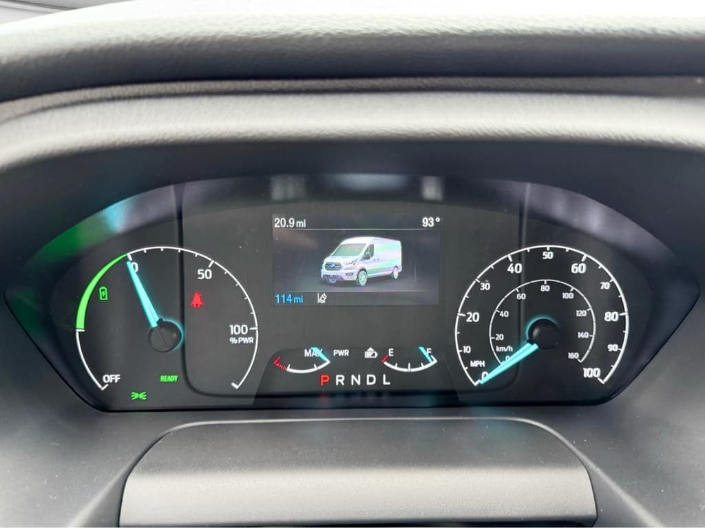 2024 Ford E-Transit view 10