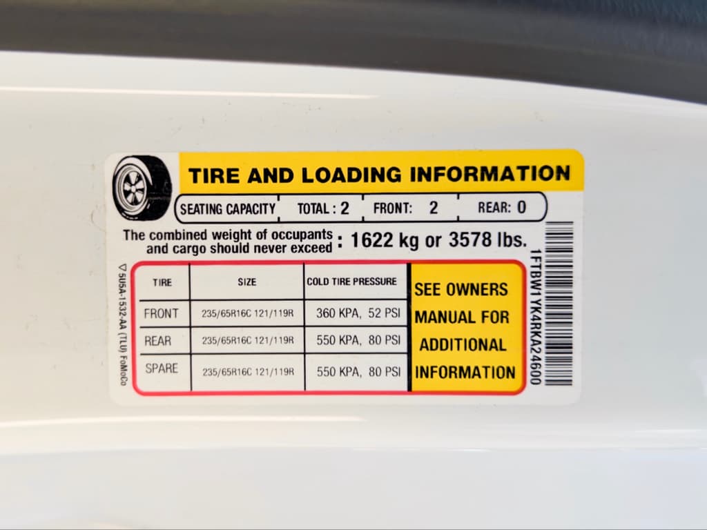 2024 Ford E-Transit view 26