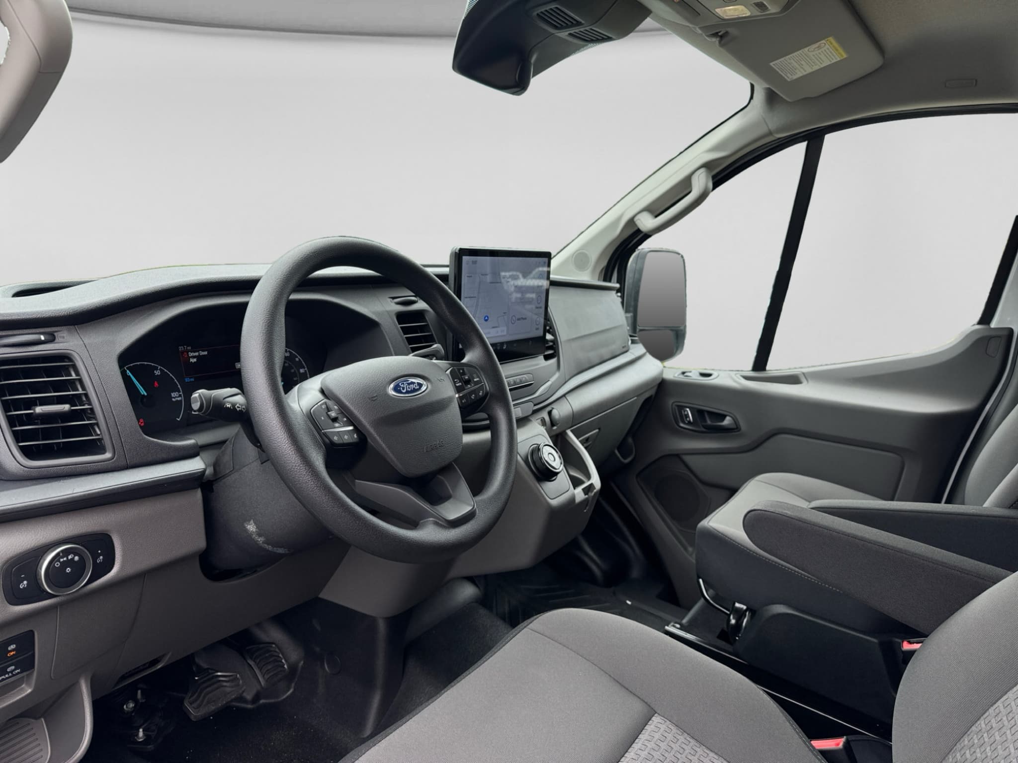 2024 Ford E-Transit view 19