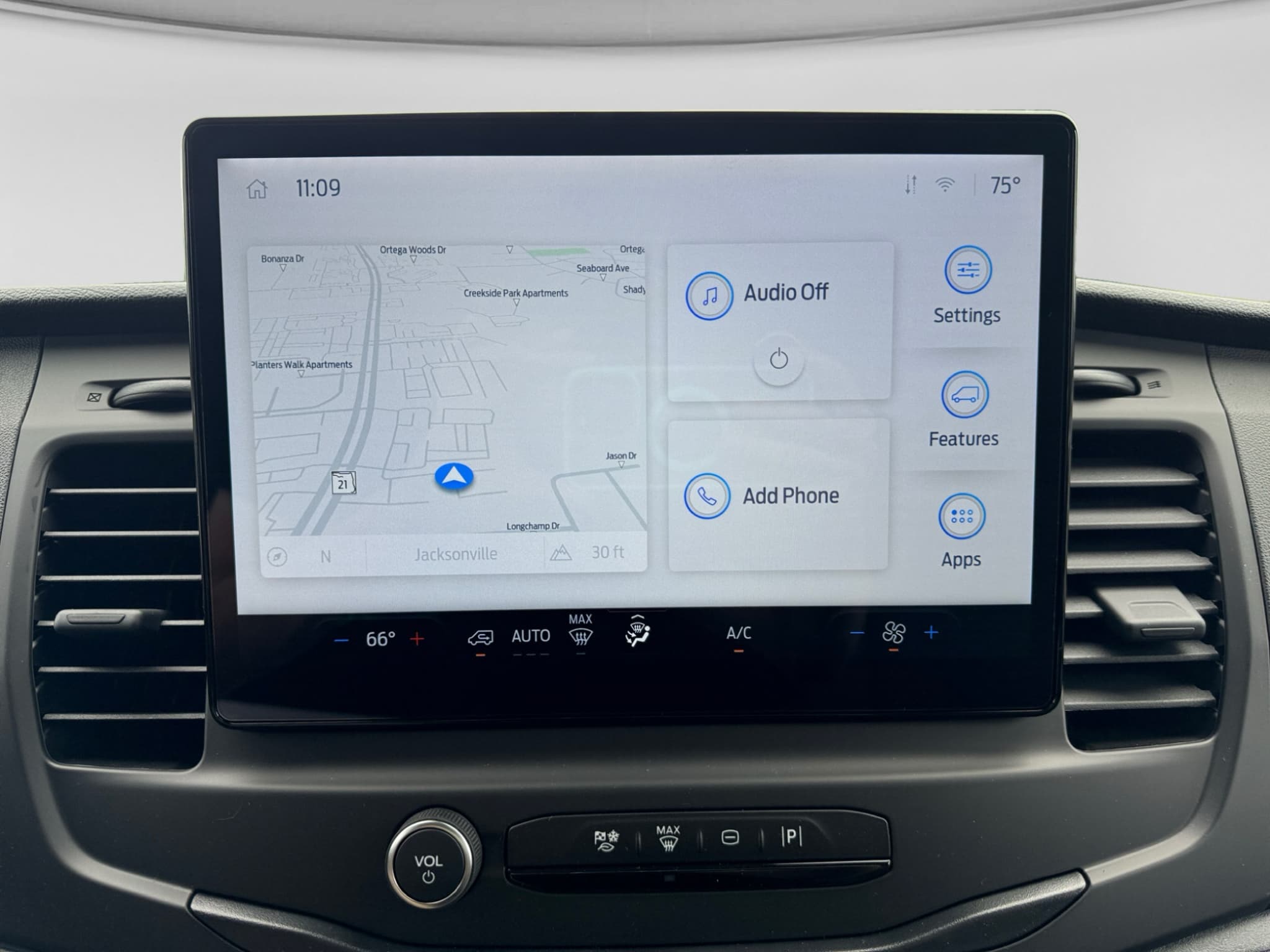 2024 Ford E-Transit view 14