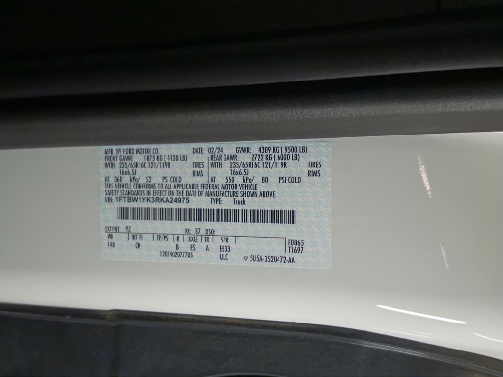 2024 Ford E-Transit view 27