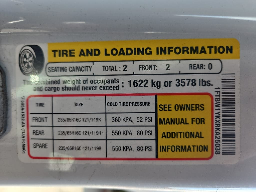 2024 Ford E-Transit view 26